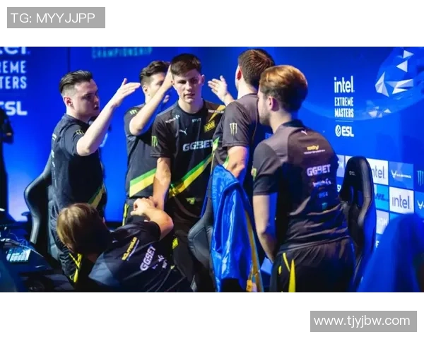 V5在Major赛中的战术表现分析与总结探讨