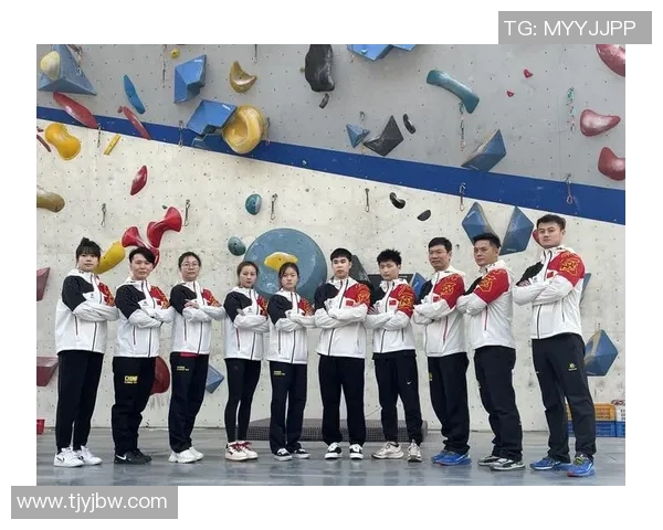 北京攀岩队实力之争引发热议攀岩运动未来发展方向探讨